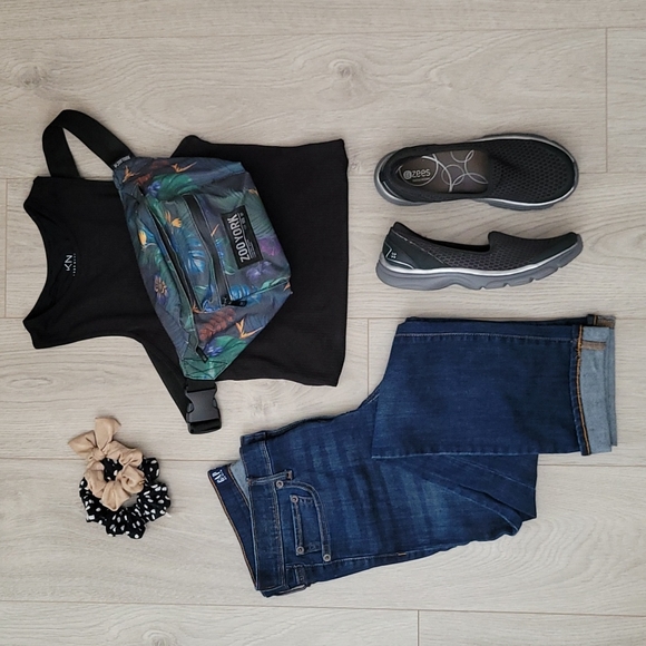 Zoo York Botanical Belt Bag - Picture 1 of 4